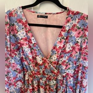 Pretty Garden Long Sleeve dress size Medium